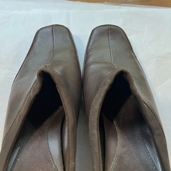 Great Condition Brown Leather Mules - Picture 3 of 5